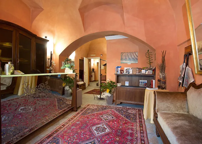  Palazzo Di Mezzo